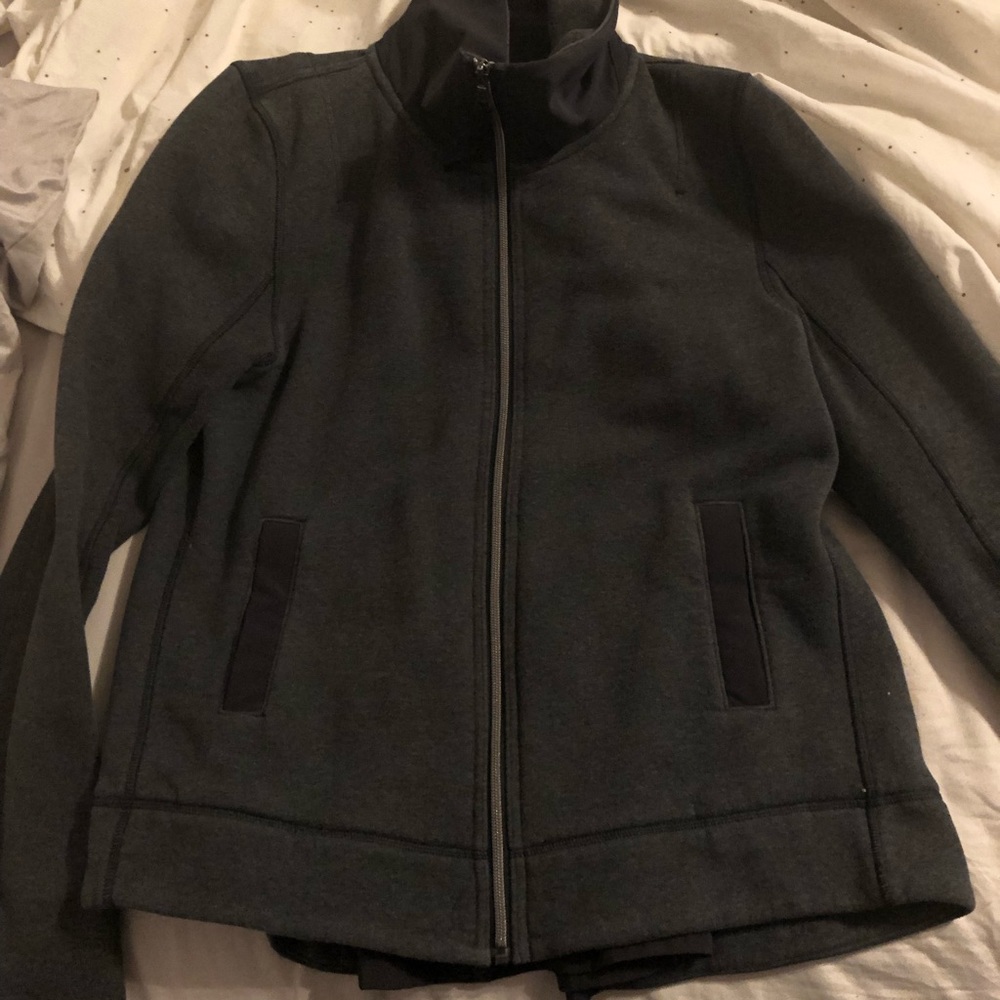 Lululemon En Route jacket